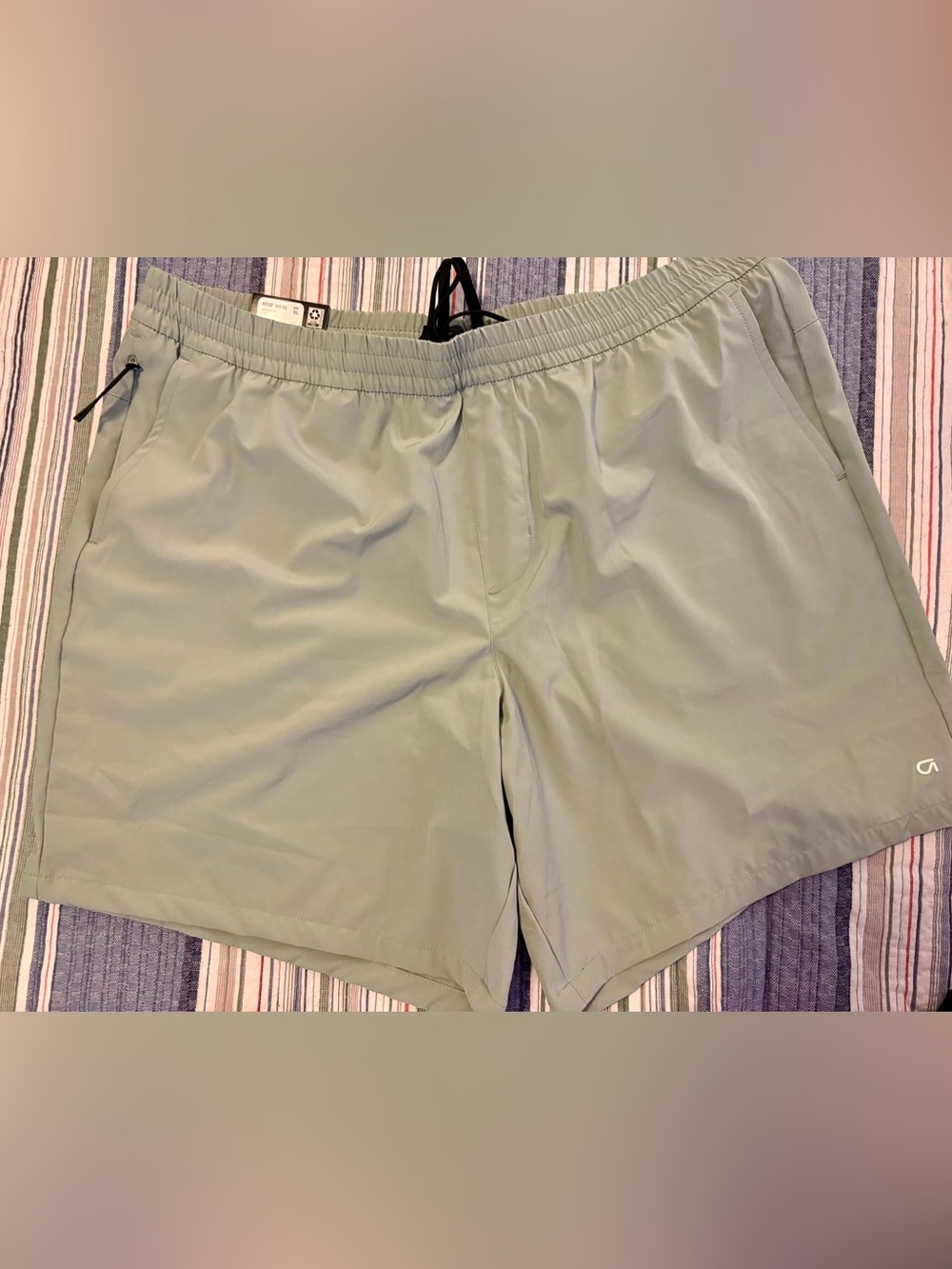 Men's XL GAP Fit Light Sage Movement Short NWT